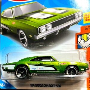 2017 ‘ 69 Dodge Charger 500 Mattel Hotwheels - Green